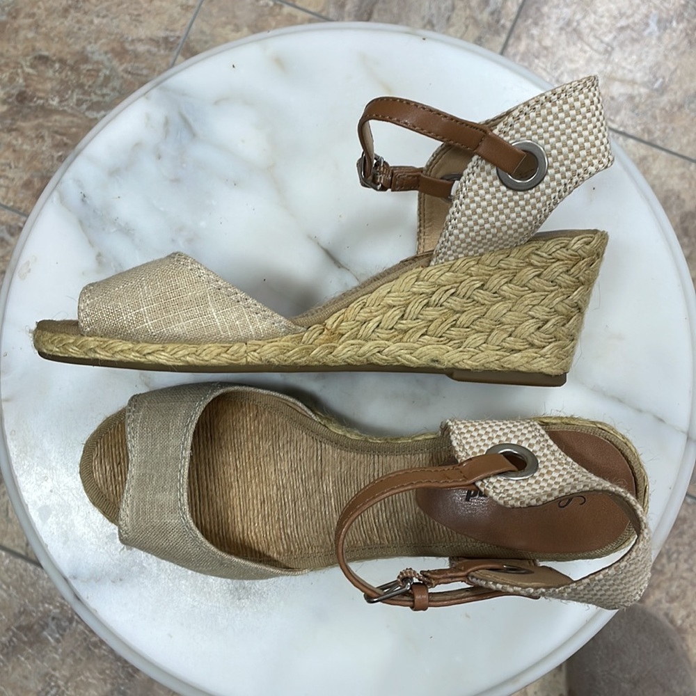 Lucky Brand espadrilles. So cute on. Only worn one time. - Picture 3 of 8